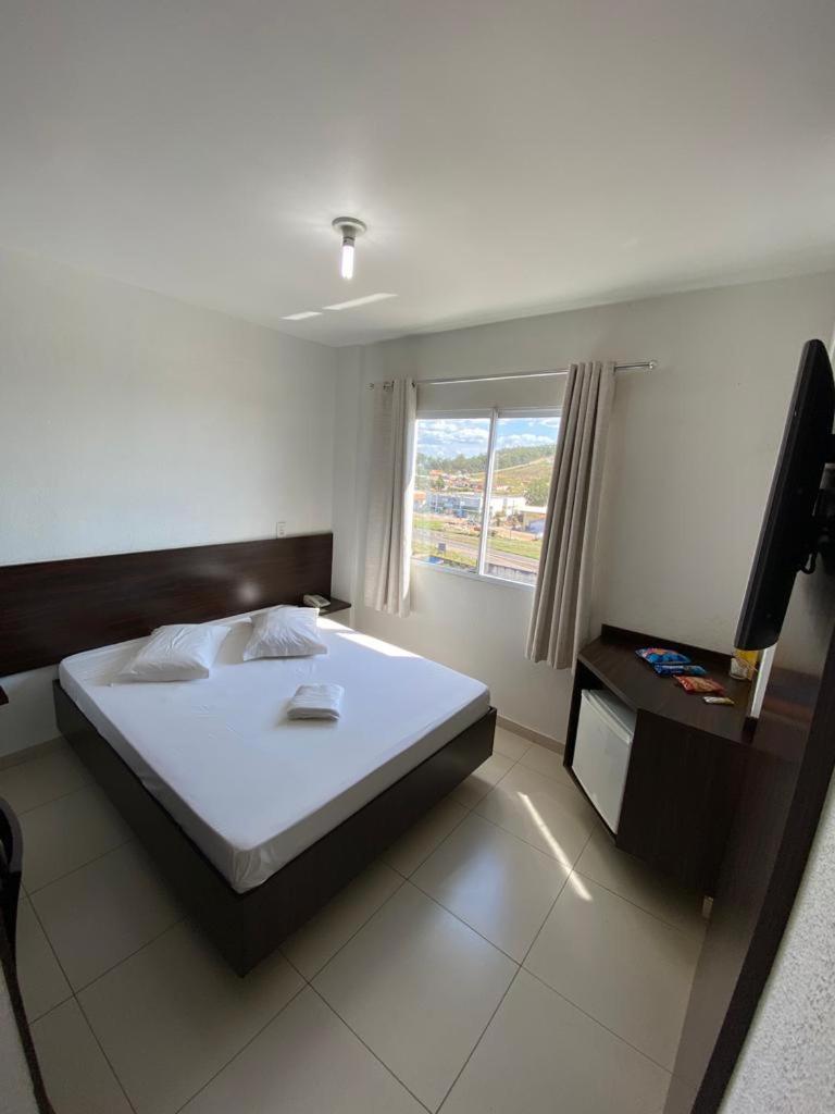 Hotel Rota Do Sol Patrocinio Exterior photo