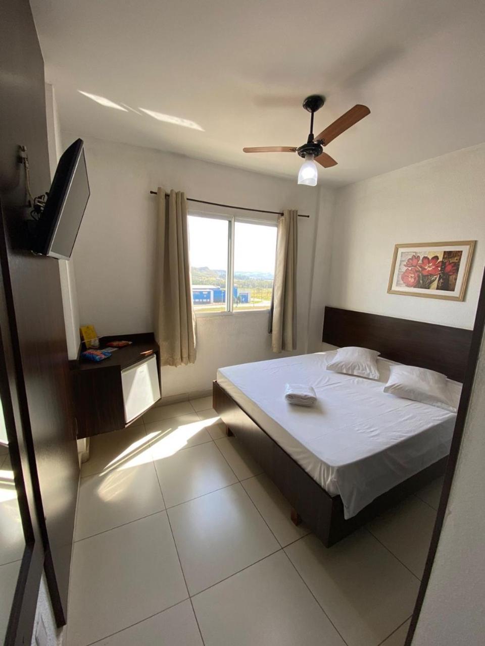 Hotel Rota Do Sol Patrocinio Exterior photo